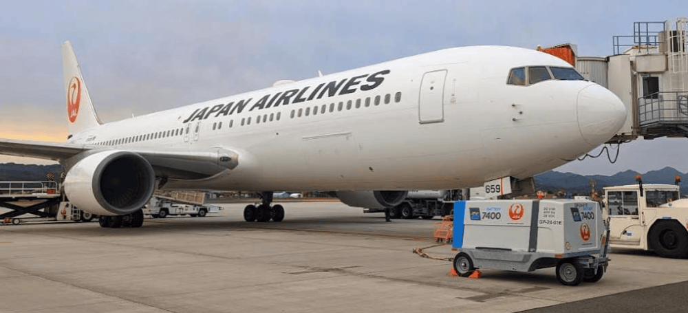 ITW GSE 7400 eGPU – Isumo Airport, Japan